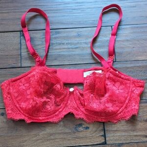 Victoria's Secret Red Dream Angels Push Up Size 36 C